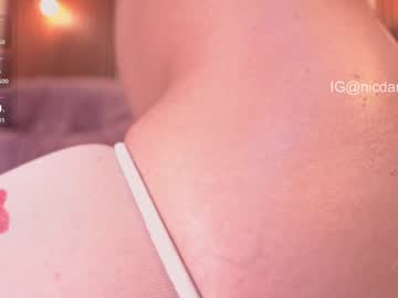 Foto porno Discutii intime cu nicdani_1 pe KUR.ro