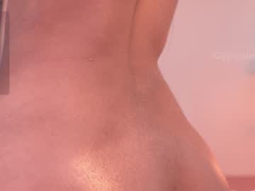 Foto porno Discutii intime cu nicdani_1 pe KUR.ro