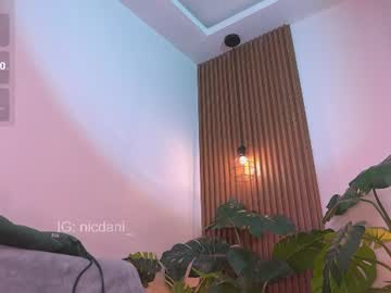 Foto porno Discutii intime cu nicdani_1 pe KUR.ro