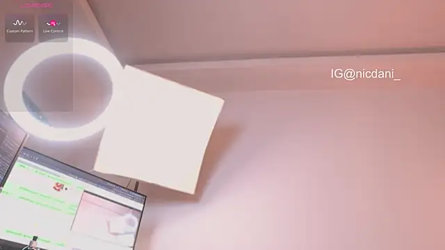 Foto porno Discutii intime cu nicdani_1 pe KUR.ro