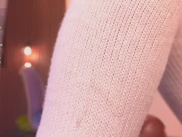 Foto porno Discutii intime cu nicdani_1 pe KUR.ro