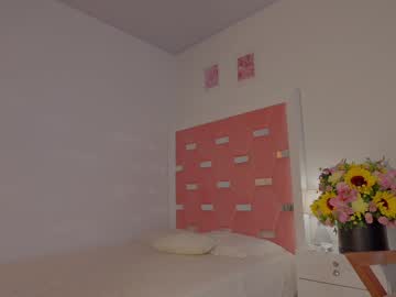 Foto porno Discutii intime cu nicolle_mitchelle pe KUR.ro