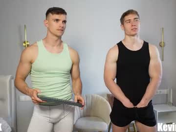 Foto porno Sex online cu nik_sharp pe KUR.ro