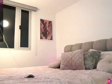 Foto porno Ce sexy este nina_mon pe KUR.ro