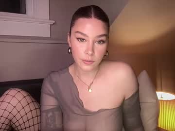 Foto porno Nebunii pe chat marca novavangogh pe KUR.ro