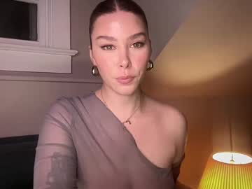 Foto porno Nebunii pe chat marca novavangogh pe KUR.ro