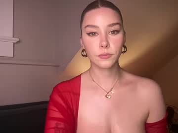 Foto porno Nebunii pe chat marca novavangogh pe KUR.ro