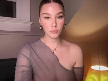 Foto porno Nebunii pe chat marca novavangogh pe KUR.ro