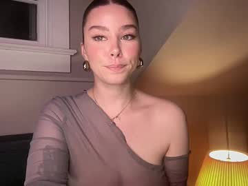 Foto porno Nebunii pe chat marca novavangogh pe KUR.ro