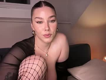 Foto porno Nebunii pe chat marca novavangogh pe KUR.ro