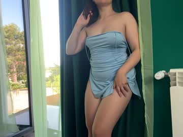 Foto porno nyconik se dezbraca la web pe Chaturbate pe KUR.ro