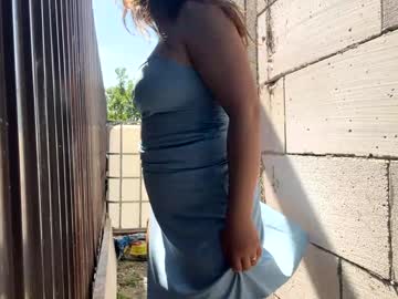 Foto porno nyconik se dezbraca la web pe Chaturbate pe KUR.ro