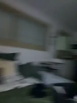 Foto porno oce_xxx se dezbraca la web pe StripChat pe KUR.ro