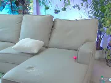 Foto porno olive_you_ se dezbraca la web pe Chaturbate pe KUR.ro