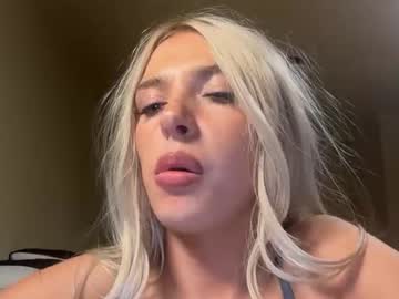 Foto porno oliviacarterrr ne arata tot la camera pe KUR.ro