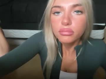 Foto porno oliviacarterrr ne arata tot la camera pe KUR.ro