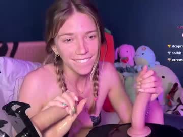 Foto porno oliviahansleyy se dezbraca la web pe Chaturbate pe KUR.ro