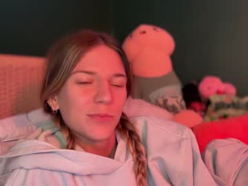 Foto porno oliviahansleyy se dezbraca la web pe Chaturbate pe KUR.ro
