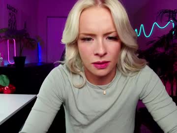 Foto porno oliviaowens se dezbraca la web pe Chaturbate pe KUR.ro