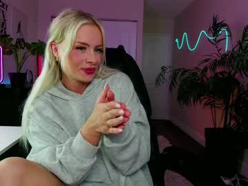 Foto porno oliviaowens se dezbraca la web pe Chaturbate pe KUR.ro