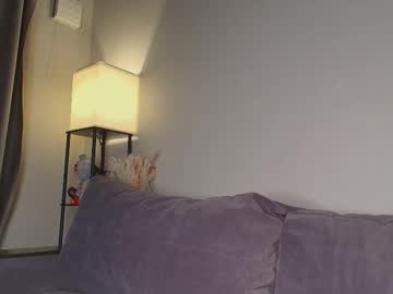 Foto porno onlykira ne arata tot la camera pe KUR.ro