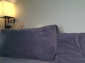 Foto porno onlykira ne arata tot la camera pe KUR.ro