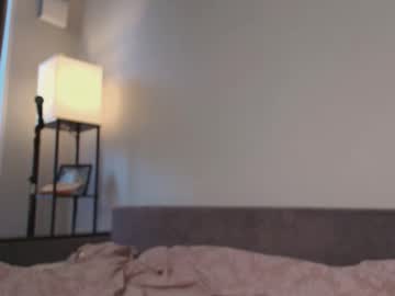 Foto porno onlykira ne arata tot la camera pe KUR.ro