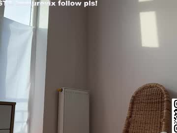 Foto porno onlykitty_chillhere se dezbraca la web pe Chaturbate pe KUR.ro