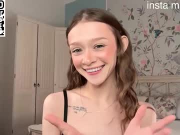 Foto porno onlykitty_chillhere se dezbraca la web pe Chaturbate pe KUR.ro