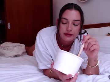 Foto porno Sex online cu parisbabyxox pe KUR.ro