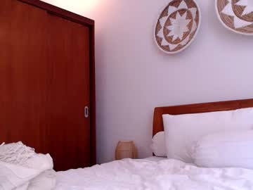 Foto porno Sex online cu parisbabyxox pe KUR.ro