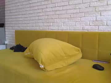 Foto porno Ganduri murdare cu peachylina pe KUR.ro