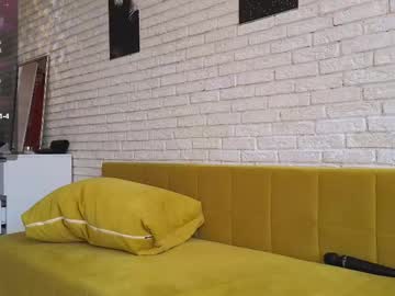 Foto porno Ganduri murdare cu peachylina pe KUR.ro