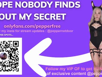 Album foto porno pepperxminthe descoperita pe video chat