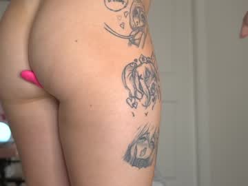Foto porno Ce sexy este petite_fuck pe KUR.ro
