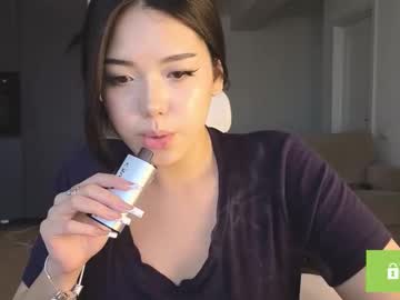 Foto porno phantom_wave ne arata tot la camera pe KUR.ro