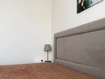 Foto porno phqqipi se dezbraca la web pe Chaturbate pe KUR.ro
