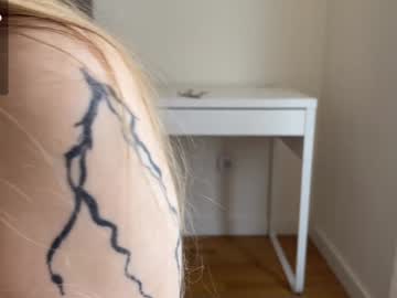 Foto porno phqqipi se dezbraca la web pe Chaturbate pe KUR.ro