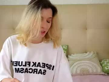 Foto porno Nebunii pe chat marca pinkadele pe KUR.ro