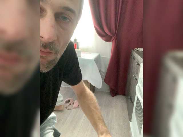 Foto porno pinkrabbittt ne arata tot la camera pe KUR.ro