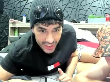 Foto porno Nebunii pe chat marca playinwidfire pe KUR.ro