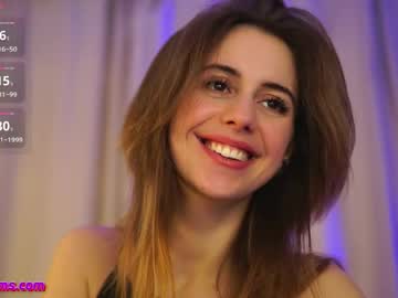 Fantezii cu plump_bums pe Chaturbate