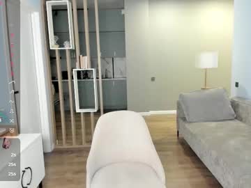 Foto porno Nebunii pe chat marca pompumii pe KUR.ro