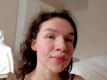 Foto porno Nebunii pe chat marca pornra pe KUR.ro