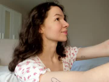 Foto porno Nebunii pe chat marca pornra pe KUR.ro