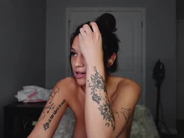 Foto porno Ganduri murdare cu prettygirll23 pe KUR.ro