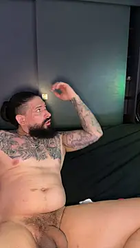 Foto porno Ganduri murdare cu queenryan pe KUR.ro