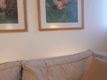 Foto porno rebeccastonee ne arata tot la camera pe KUR.ro