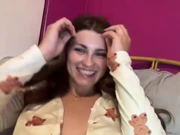 Foto porno Ce sexy este rileybellee pe KUR.ro