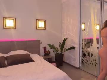 Foto porno Sex online cu roselyn_rose pe KUR.ro